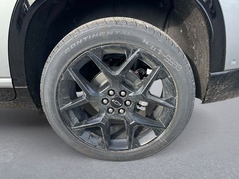 New 2026 Chevrolet Traverse RS image 11