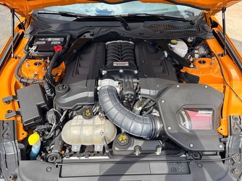 Used 2018 Ford Mustang GT Premium image 23