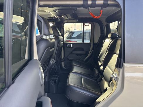 Used 2022 Jeep Gladiator Mojave w/ Trailer Tow Package image 12