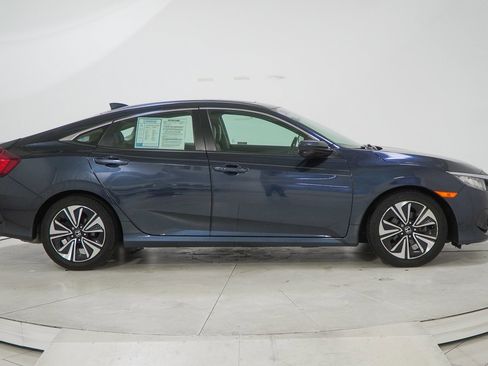 Used 2018 Honda Civic EX-L image 12