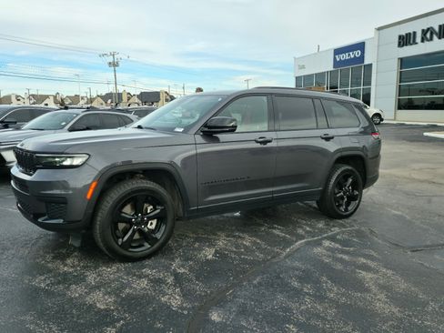 Used 2022 Jeep Grand Cherokee L Laredo image 7