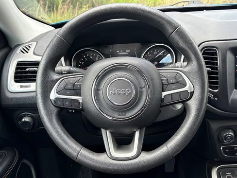 Used 2021 Jeep Compass Sport FWD image 22