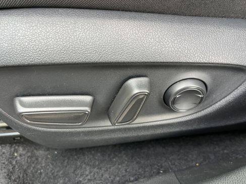 Used 2025 Toyota RAV4 XLE image 23