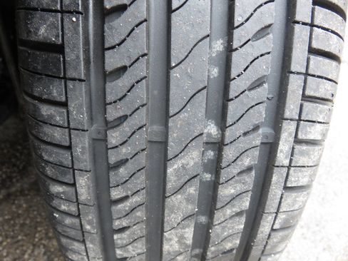 Used 2013 Toyota Prius Plug-In Hybrid image 30