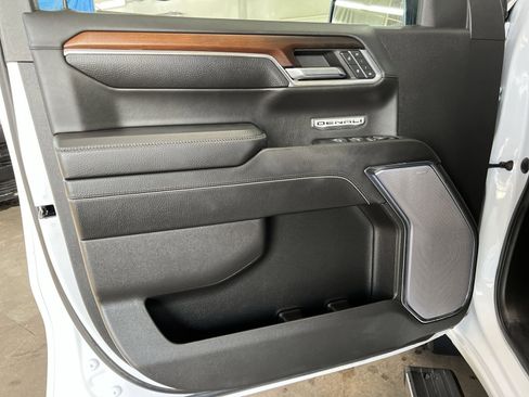 Used 2024 GMC Sierra 1500 Denali w/ Denali Reserve Package image 14