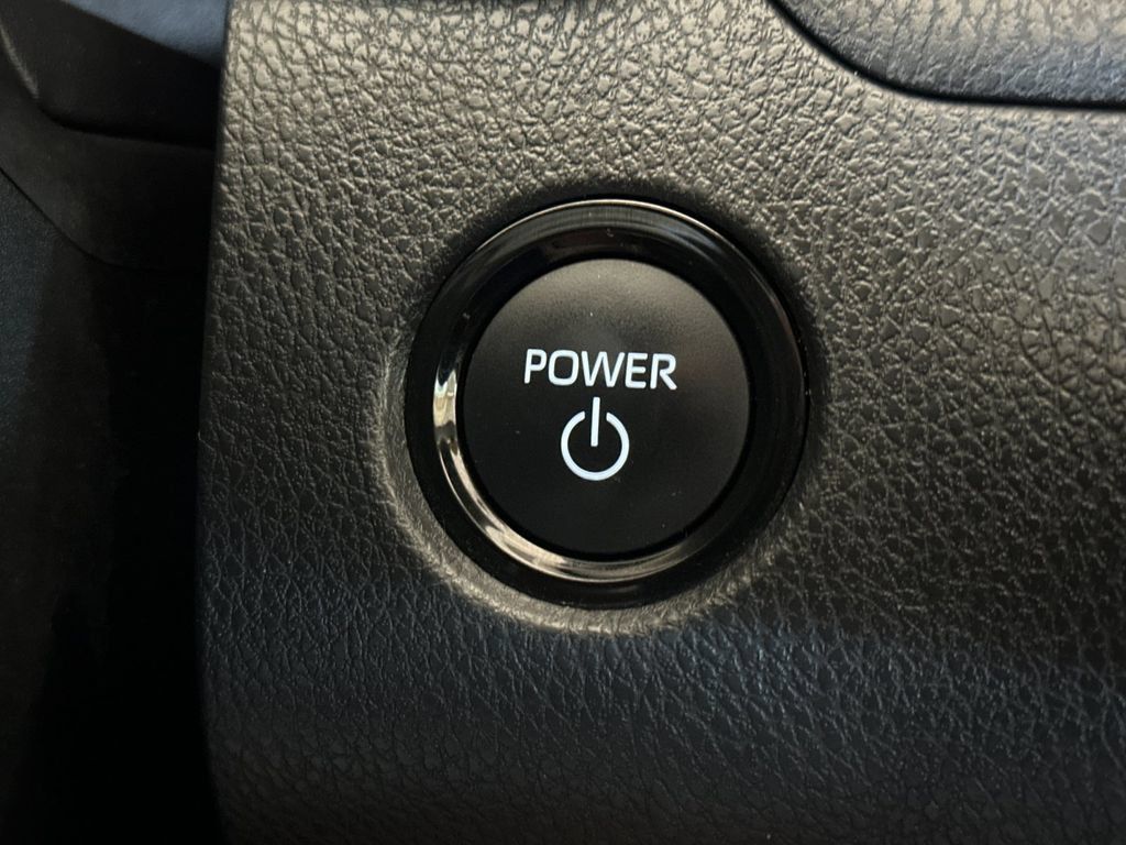Used 2025 Toyota Camry LE FWD image 20
