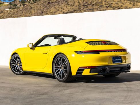 Certified 2022 Porsche 911 Carrera S image 3
