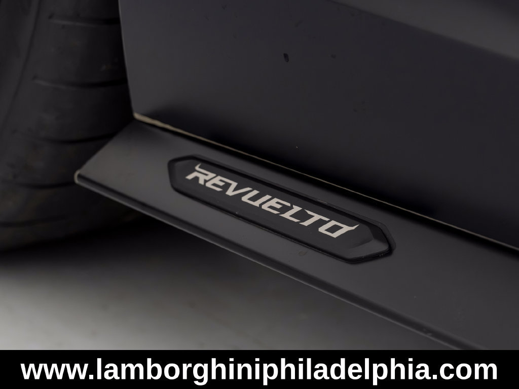 Used 2024 Lamborghini Revuelto AWD/4WD image 47