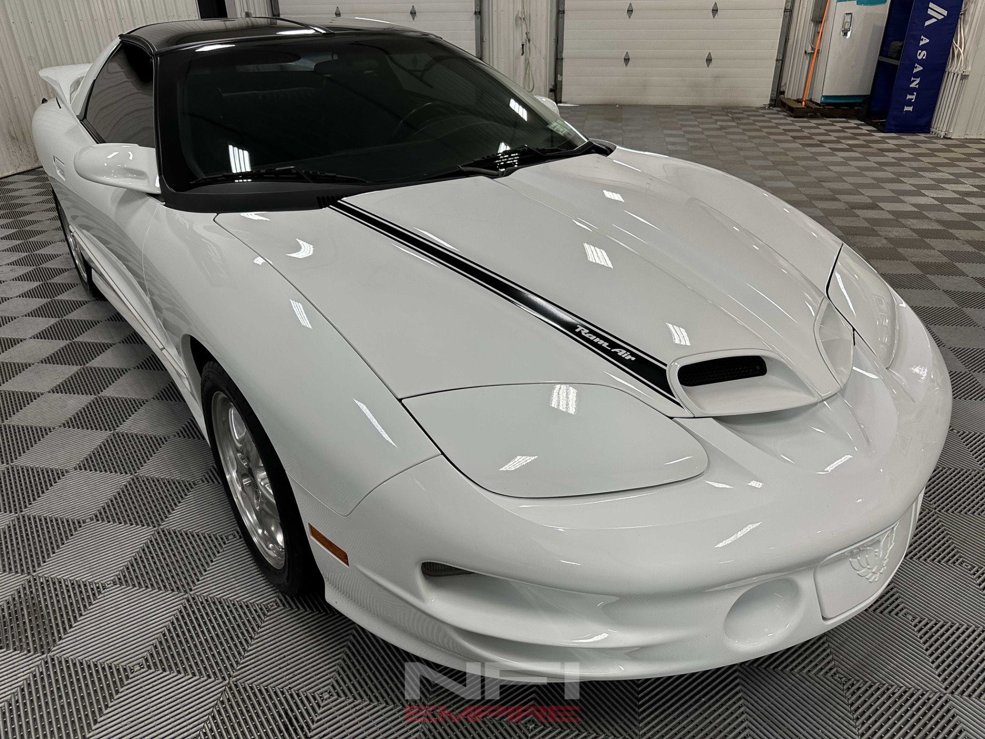 Used 2002 Pontiac Firebird Formula RWD image 5