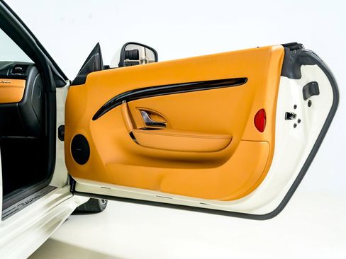 Used 2018 Maserati GranTurismo Sport image 23