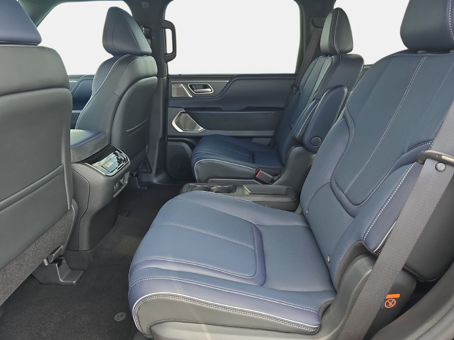 New 2027 INFINITI QX80 Sensory w/ Sport Exterior Package AWD/4WD image 14