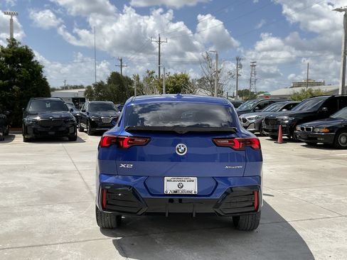 Used 2024 BMW X2 xDrive28i w/ M Sport Package AWD/4WD image 5