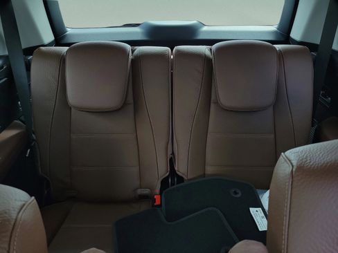 New 2026 Mercedes-Benz GLS 450 4MATIC image 10