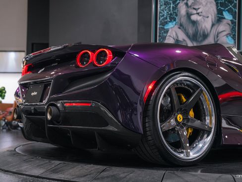 Used 2022 Ferrari F8 Tributo RWD image 7