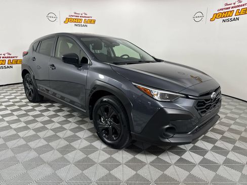 Used 2024 Subaru Crosstrek 2.0i image 8