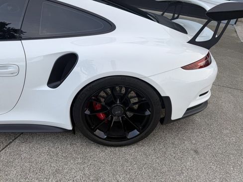 Used 2016 Porsche 911 GT3 RS image 8