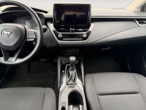 Used 2024 Toyota Corolla LE FWD image 11