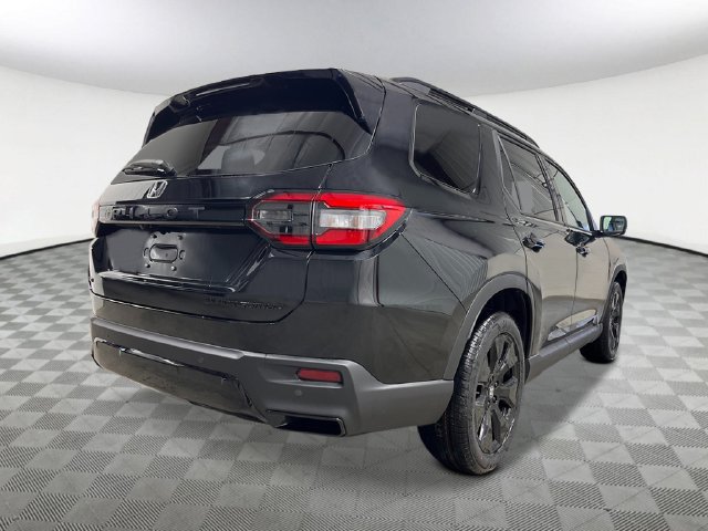 New 2026 Honda Pilot Black Edition image 6
