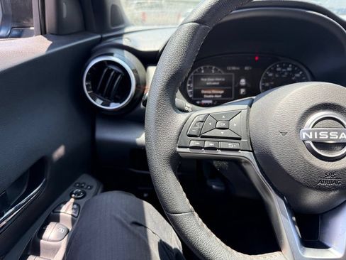 Used 2024 Nissan Kicks SR FWD image 7