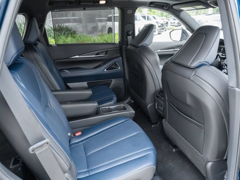 Certified 2026 INFINITI QX60 Sport w/ Dark Cargo Package AWD/4WD image 33