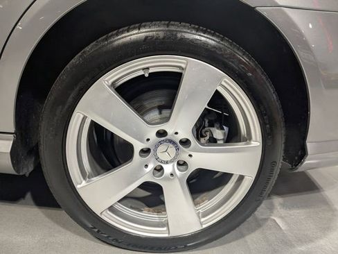 Used 2011 Mercedes-Benz E 350 4MATIC Sedan image 17