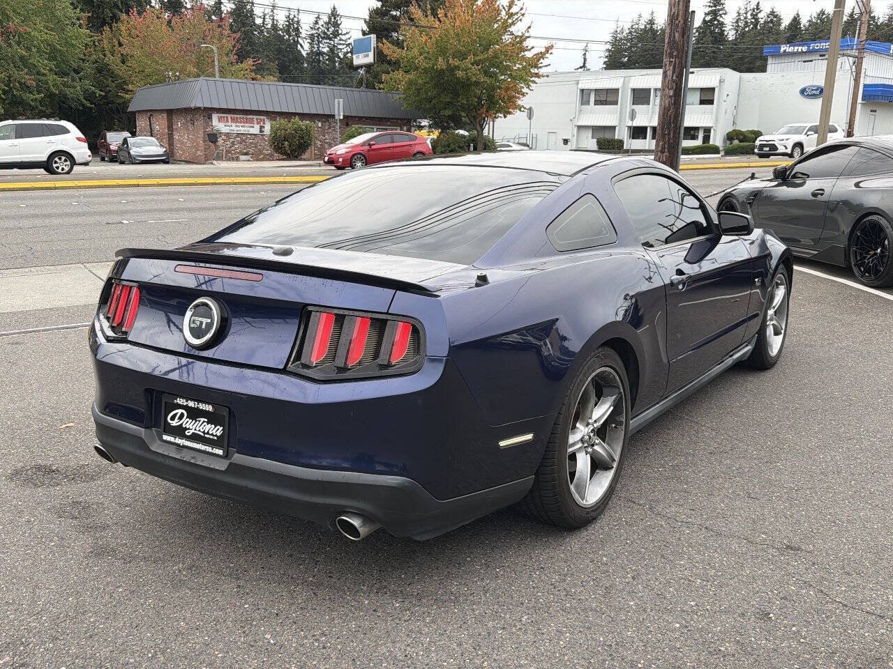 Used 2010 Ford Mustang GT Premium RWD image 8