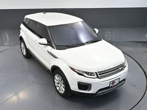 Used 2017 Land Rover Range Rover Evoque SE image 55