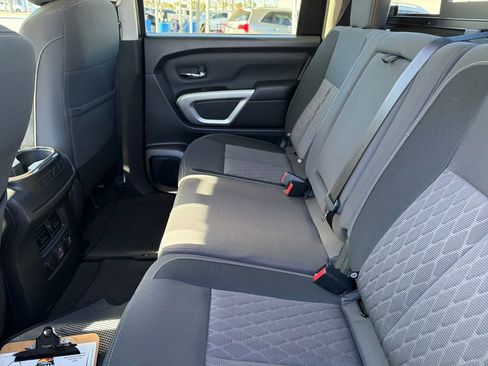 Used 2024 Nissan Titan SV w/ SV Convenience Package image 32