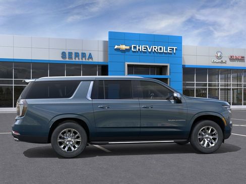 New 2026 Chevrolet Suburban Premier AWD/4WD image 5