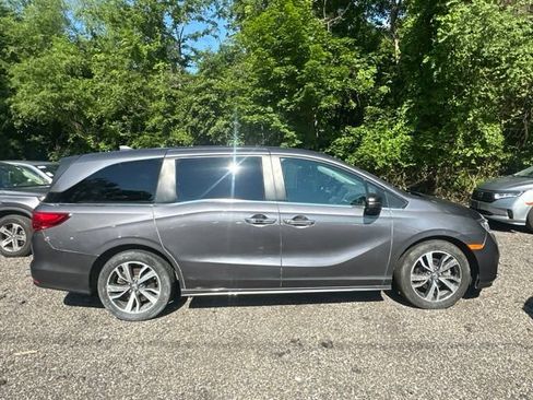 Used 2023 Honda Odyssey Touring image 4