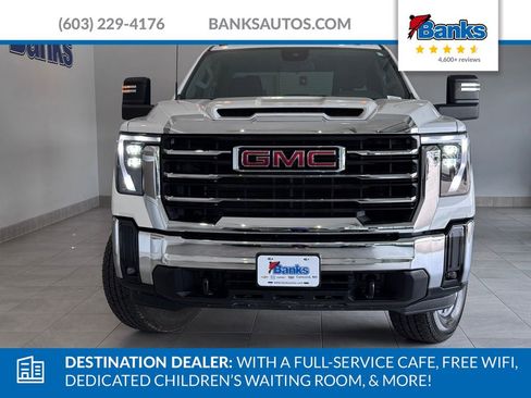 Used 2025 GMC Sierra 2500 SLE w/ SLE Value Package; AWD/4WD image 3