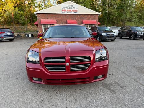 Used 2005 Dodge Magnum R/T RWD image 2