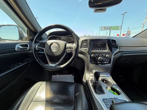 Used 2018 Jeep Grand Cherokee Limited AWD/4WD image 26