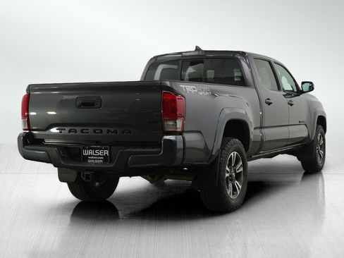Used 2016 Toyota Tacoma SR5 image 5