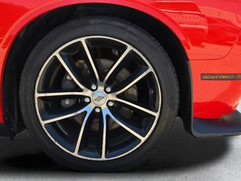 Used 2017 Dodge Challenger R/T Scat Pack RWD image 25