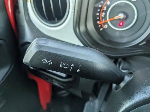 Certified 2025 Jeep Wrangler Sport image 43