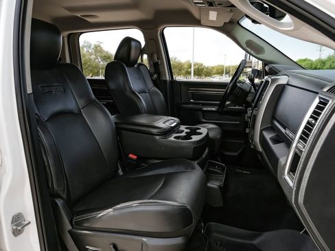 Used 2016 RAM 3500 Laramie image 33