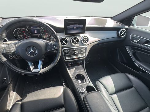 Used 2020 Mercedes-Benz GLA 250 4MATIC image 14