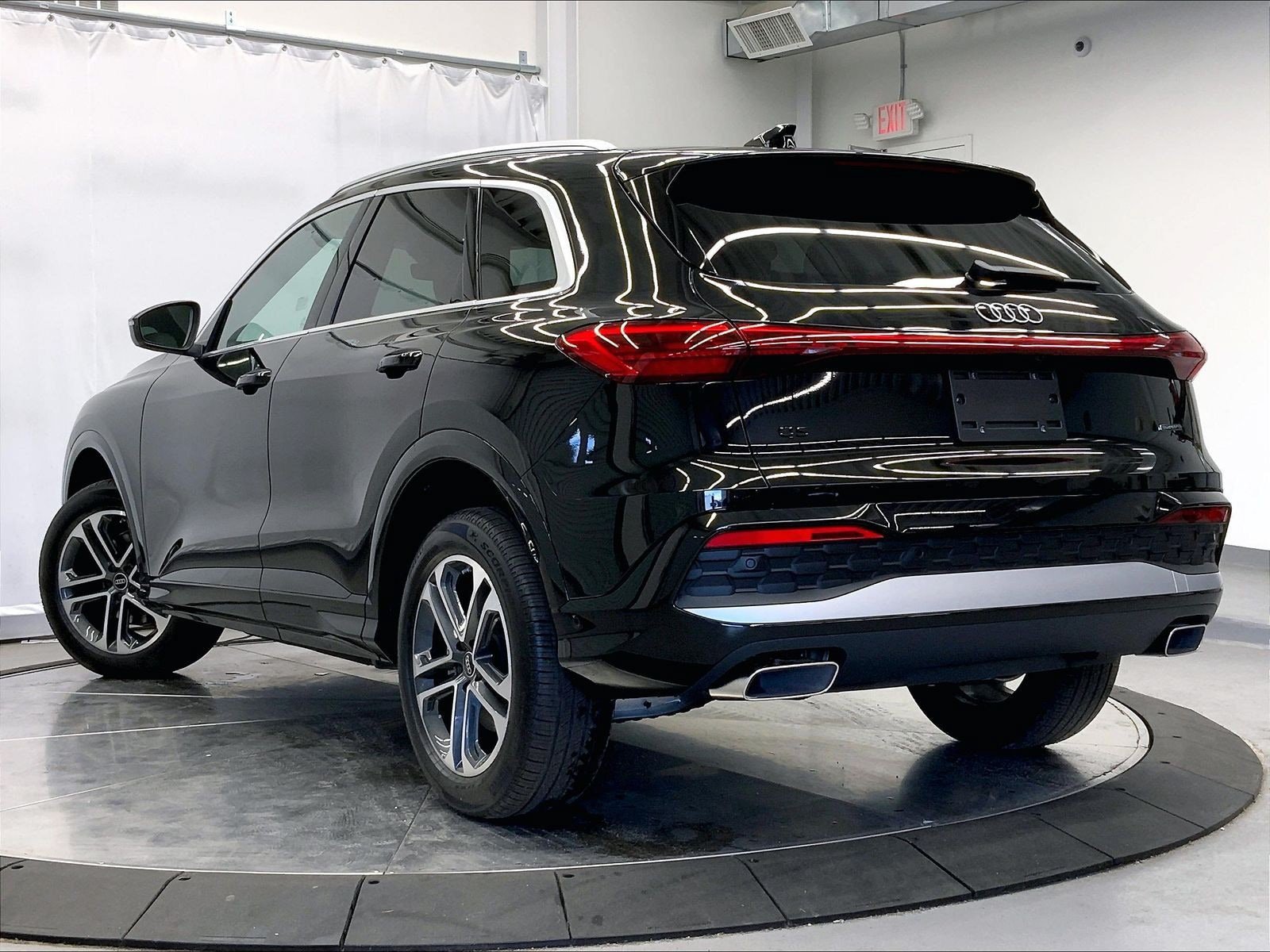 New 2025 Audi Q5 Premium AWD/4WD image 2