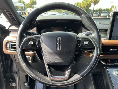 Used 2022 Lincoln Aviator Grand Touring w/ Elements Package Plus AWD/4WD image 10