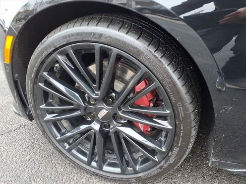 Certified 2021 Cadillac CT5 V w/ Platinum Package image 9