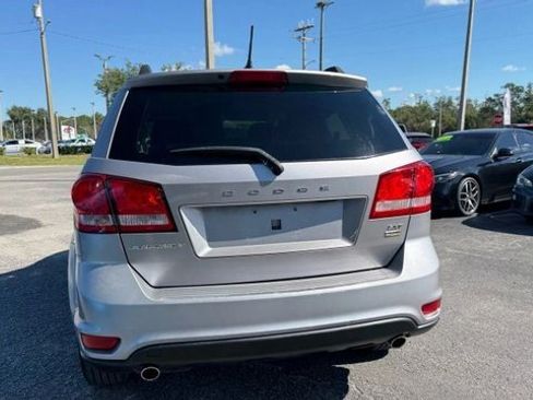 Used 2015 Dodge Journey SXT w/ Flexible Seating Group image 3