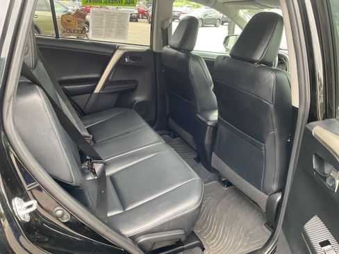 Used 2015 Toyota RAV4 Limited w/ Technology Package AWD/4WD image 37