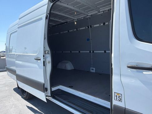 Used 2024 Mercedes-Benz Sprinter 3500 image 12
