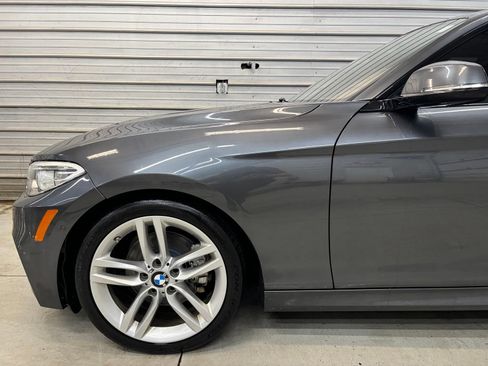 Used 2017 BMW 230i xDrive Coupe AWD/4WD image 4