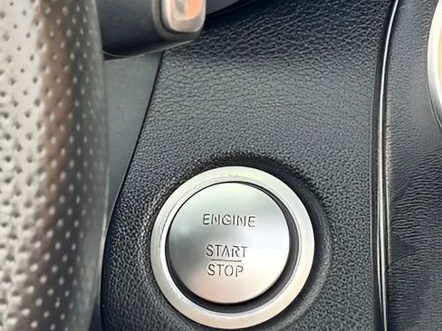 Used 2017 Mercedes-Benz C 300 Cabriolet image 37