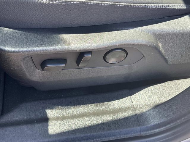 Used 2024 Buick Envision Preferred AWD/4WD image 25