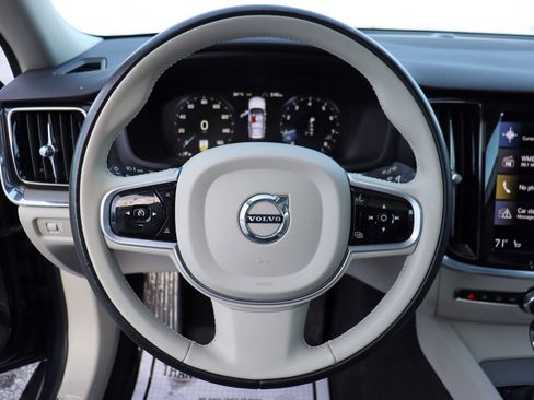 Used 2021 Volvo V60 T5 Cross Country w/ Protection Package image 27