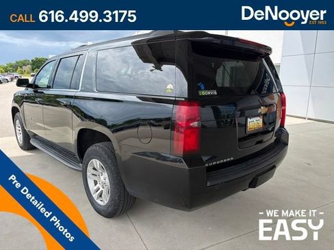 Used 2016 Chevrolet Suburban LT w/ Luxury Package AWD/4WD image 7