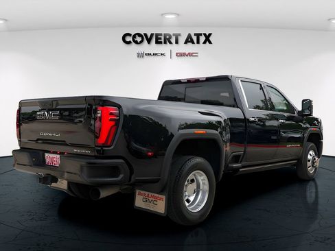 Used 2025 GMC Sierra 3500 Denali Ultimate AWD/4WD image 7